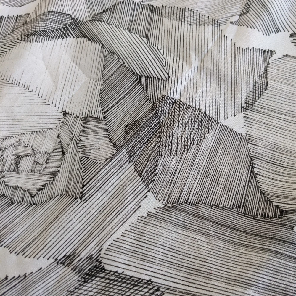 Hugo Boss printed skirt - Picture 8 of 8